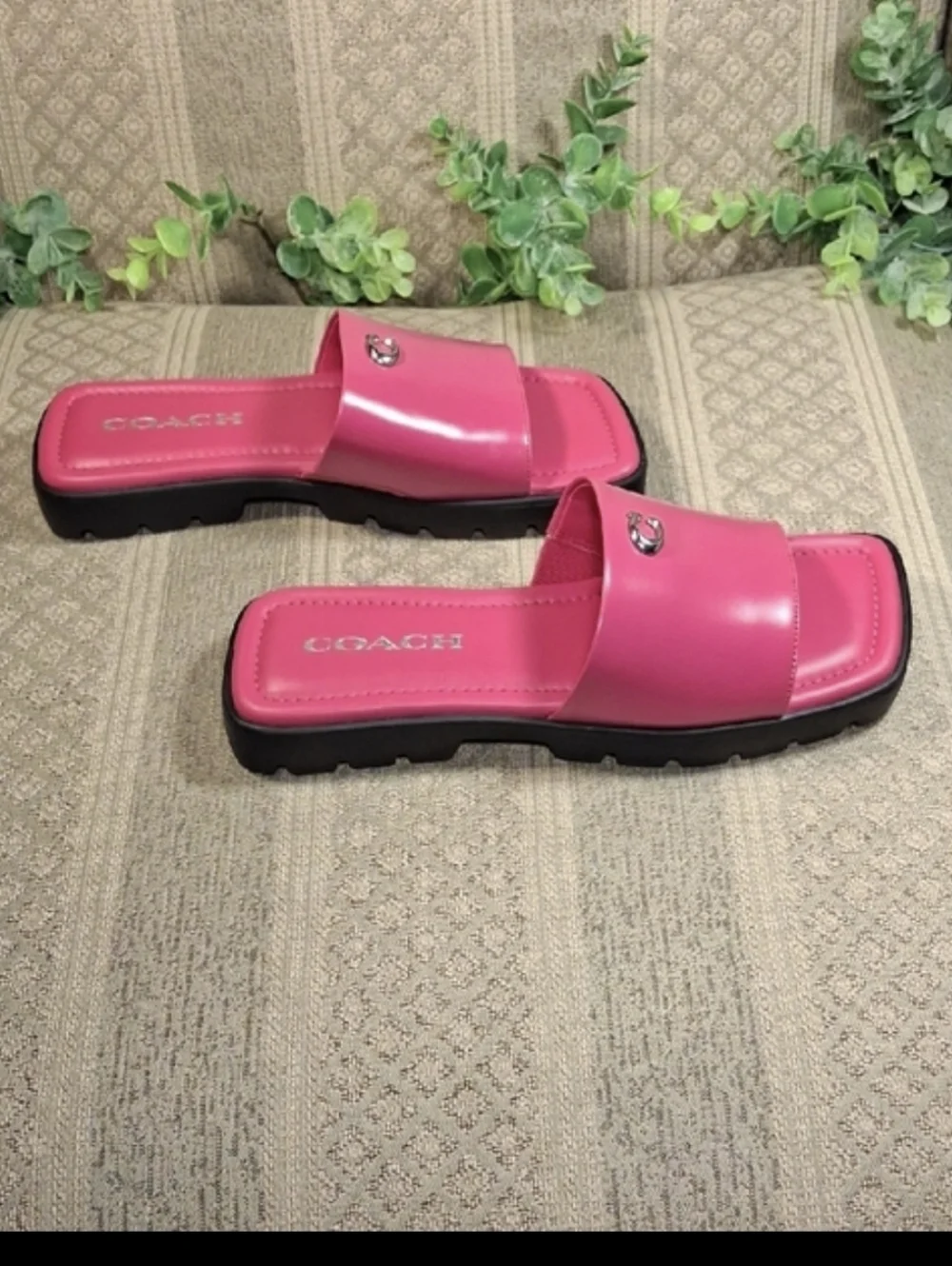 Coach Florence Dragon Fruit Pink Slide Sandals - Picture 16 of 16